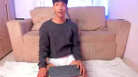 twinksboys_23 online show from January 5, 7:28 pm