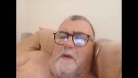 twohats2810 online show from January 6, 7:51 pm