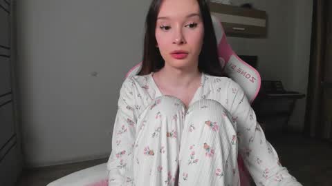 twulya online show from October 8, 3:51 pm