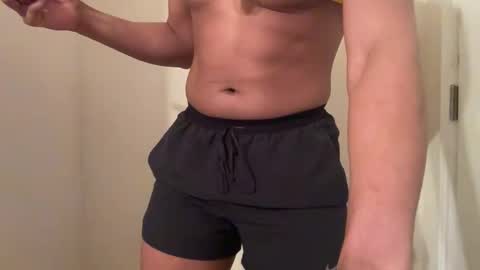 twunkiedreams online show from April 3, 4:52 am