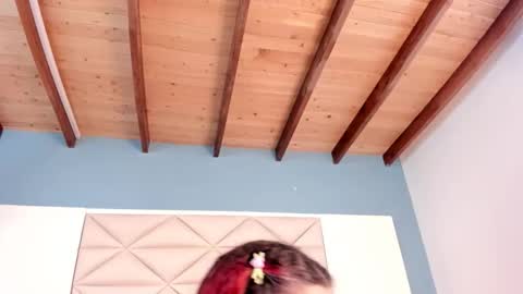 Twiggy online show from February 15, 12:35 am