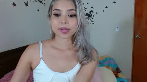 tyfanny19 online show from January 29, 1:27 am