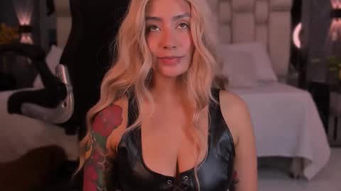  TYLA  online show from September 22, 3:54 am