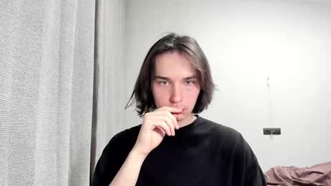 Tyler  johnson online show from February 25, 2:03 am