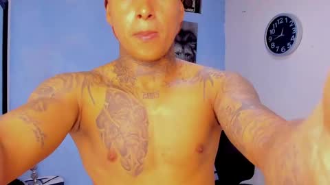tyler_bell_ online show from May 7, 3:24 am