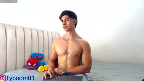 Tyler boom online show from December 10, 1:32 am