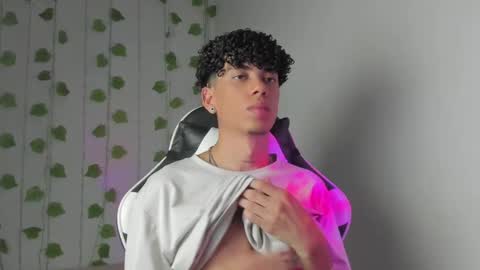 Tyler Garcia  online show from February 11, 5:05 am