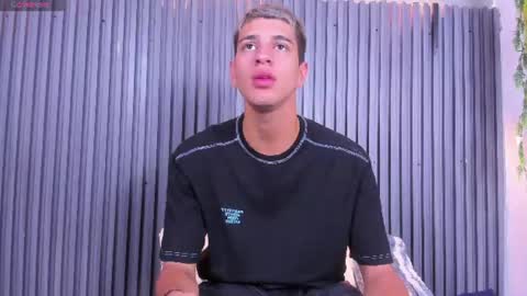tyler_noir online show from June 11, 12:25 pm