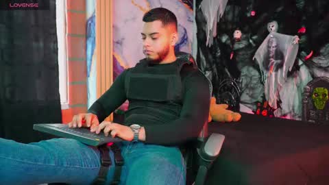 Tyler online show from October 31, 8:09 pm