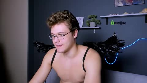 tyler_sparks_ online show from September 25, 1:40 pm