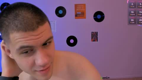 tyler_wolf_ online show from May 10, 8:15 pm