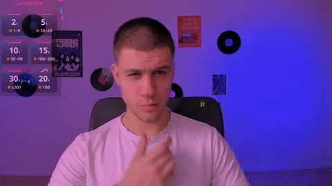 tyler_wolf_ online show from May 14, 8:18 pm