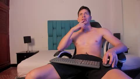 Tyler online show from September 25, 7:43 pm