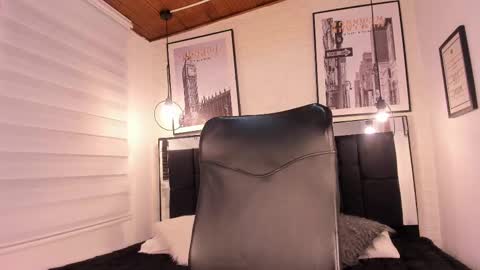       online show from October 15, 4:38 am