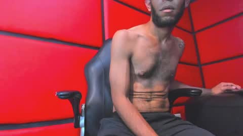 --- Tyron --- online show from April 12, 4:49 am