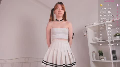 Lili online show from March 5, 9:16 am