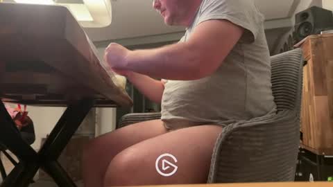 ueberdruck01 online show from June 6, 8:04 pm