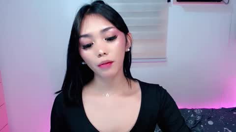 urbbgirl alliah online show from February 23, 8:33 pm