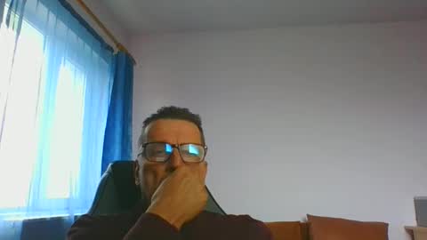 ulmeni4 online show from December 3, 9:28 am