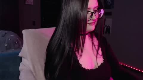 Julia online show from December 7, 1:24 pm