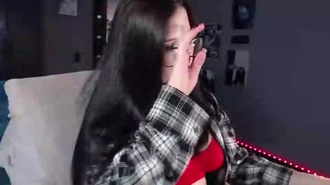 Julia online show from December 16, 2:47 am