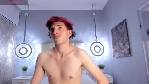 Un Slutty online show from February 8, 8:42 pm