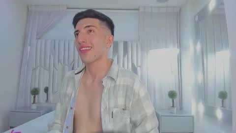 Un Slutty online show from March 4, 10:49 pm