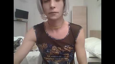 unadiosa online show from February 4, 8:51 am