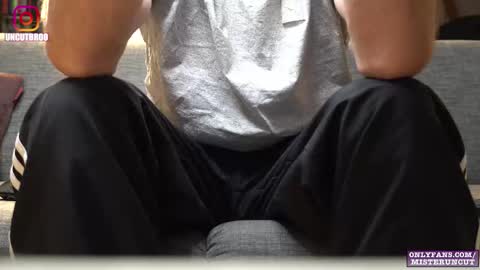 Mister Uncut online show from October 26, 9:58 pm