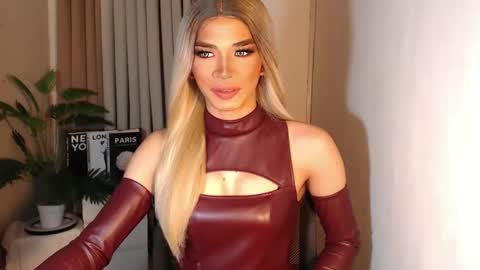 Miss Andrea online show from October 5, 4:47 pm