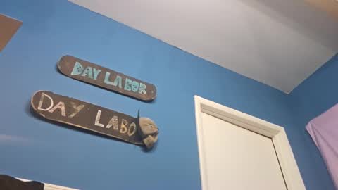 Unknown Sir online show from February 15, 1:05 pm