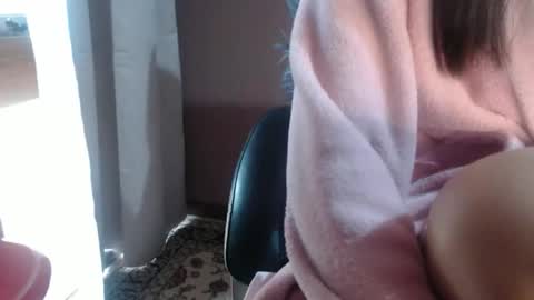 unlimitedloving online show from March 8, 4:16 am