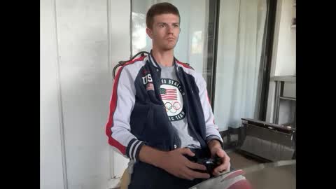 Stepbro online show from March 4, 1:38 pm