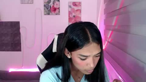 Snapshot of ur_dazzlingmorenaxx chatting on September 25, 2:46 pm ur_dazzlingmorenaxx online show from September 25, 2:46 pm
