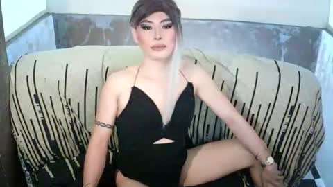 MISS ANNA online show from April 2, 2:57 pm