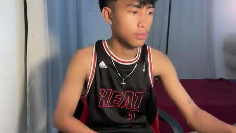 ur_fuckerbttm online show from February 3, 10:19 am