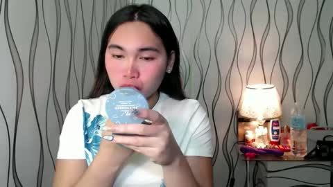 QUEENSY online show from November 21, 2:31 am