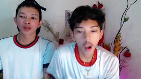 ur_just_mine online show from August 9, 12:21 pm