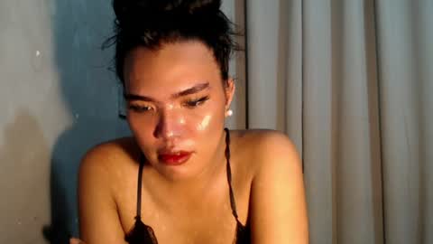 kriss online show from July 28, 8:52 pm