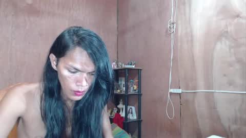 Ur Lovely Pricious online show from May 11, 2:18 am