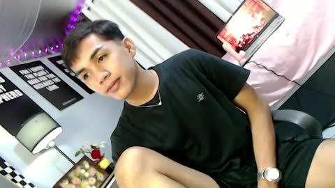 ur_shan21 online show from August 7, 6:50 pm