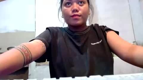 urasian_joy online show from May 6, 2:56 pm