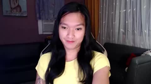 NEWRA  ALLISON online show from December 18, 7:42 pm