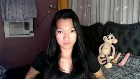 NEWRA  ALLISON online show from February 16, 12:20 am