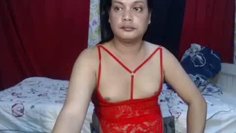 Snapshot of urasiandominaxx chatting on February 16, 12:10 pm Diane online show from February 16, 12:10 pm