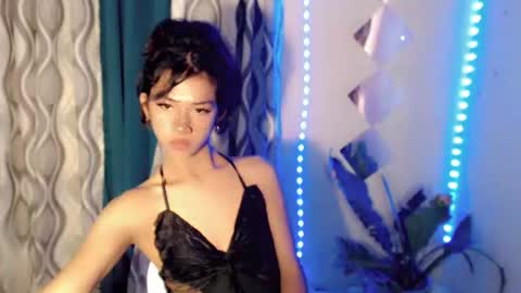 urasianyana online show from June 6, 3:51 pm