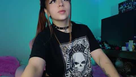 Danielle  online show from December 14, 9:59 am