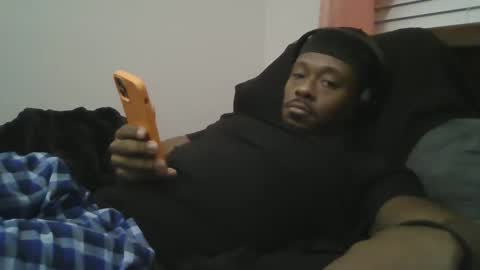 UrbanDicc online show from February 21, 9:02 am