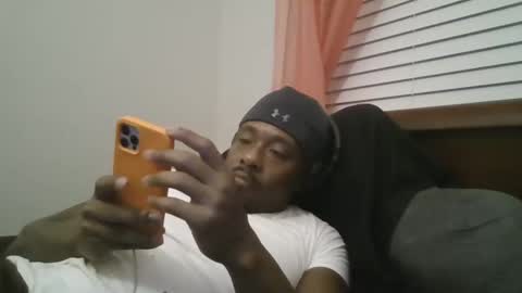 UrbanDicc online show from February 26, 4:30 am