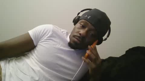 UrbanDicc online show from March 8, 1:39 am